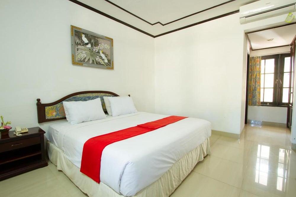 Hotel Oranjje Denpasar Esterno foto