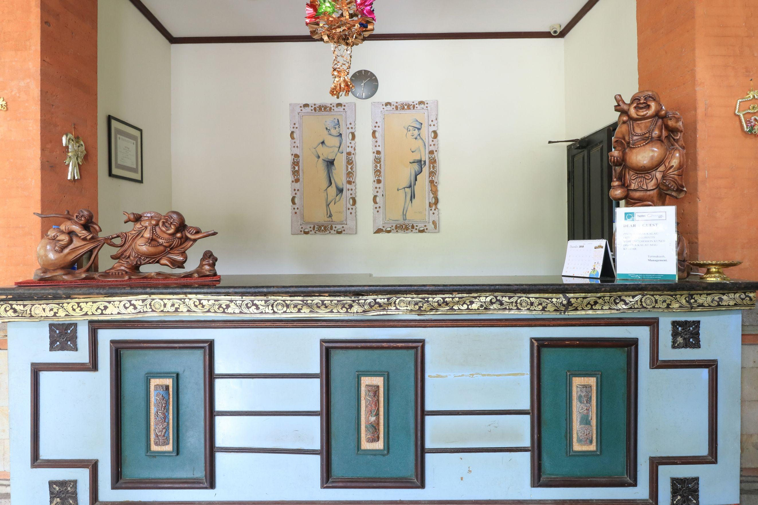 Hotel Oranjje Denpasar Esterno foto
