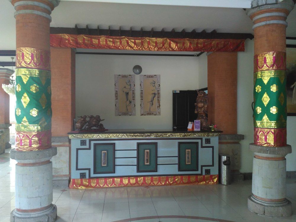 Hotel Oranjje Denpasar Esterno foto